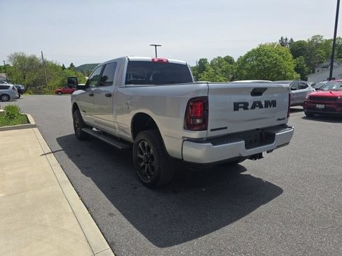 Certified 2026 RAM 2500 Big Horn AWD/4WD image 4