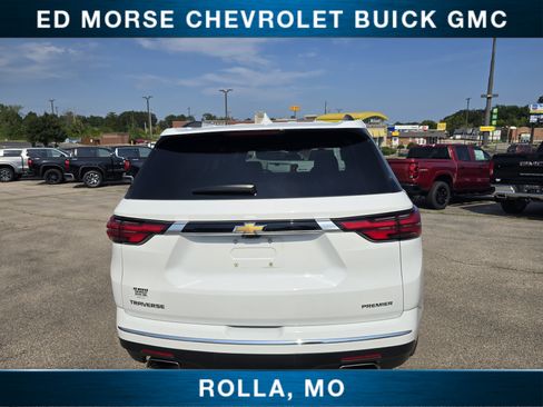 Certified 2023 Chevrolet Traverse Premier FWD image 4