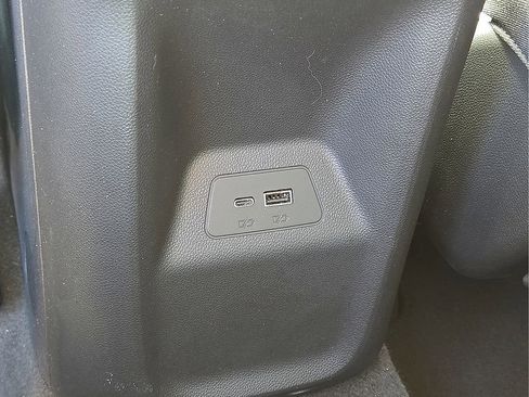 Used 2025 Buick Envision Sport Touring image 17