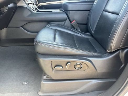 Used 2021 GMC Yukon XL Denali AWD/4WD image 20