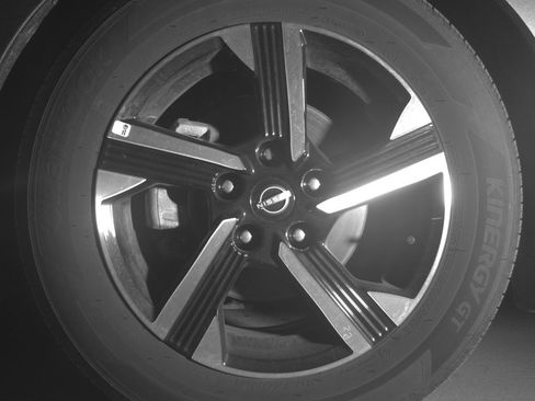 Used 2025 Nissan Sentra SV image 12