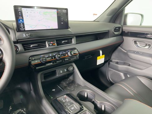 New 2026 Honda Pilot TrailSport image 26