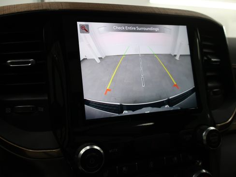 Used 2022 RAM 1500 Limited AWD/4WD image 17