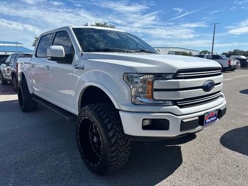 Used 2018 Ford F150 Lariat RWD image 3