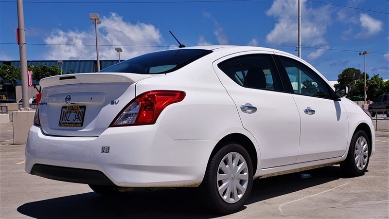 Used 2018 Nissan Versa SV FWD image 6