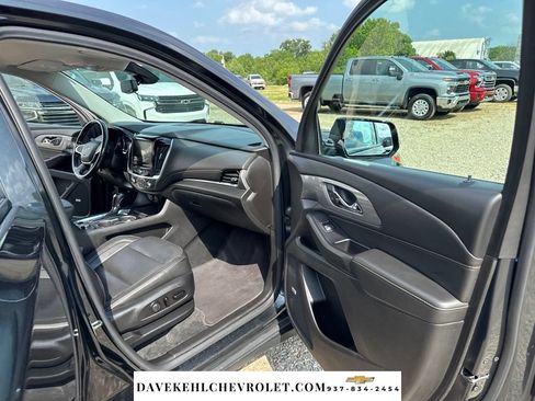 Used 2020 Chevrolet Traverse RS FWD image 25