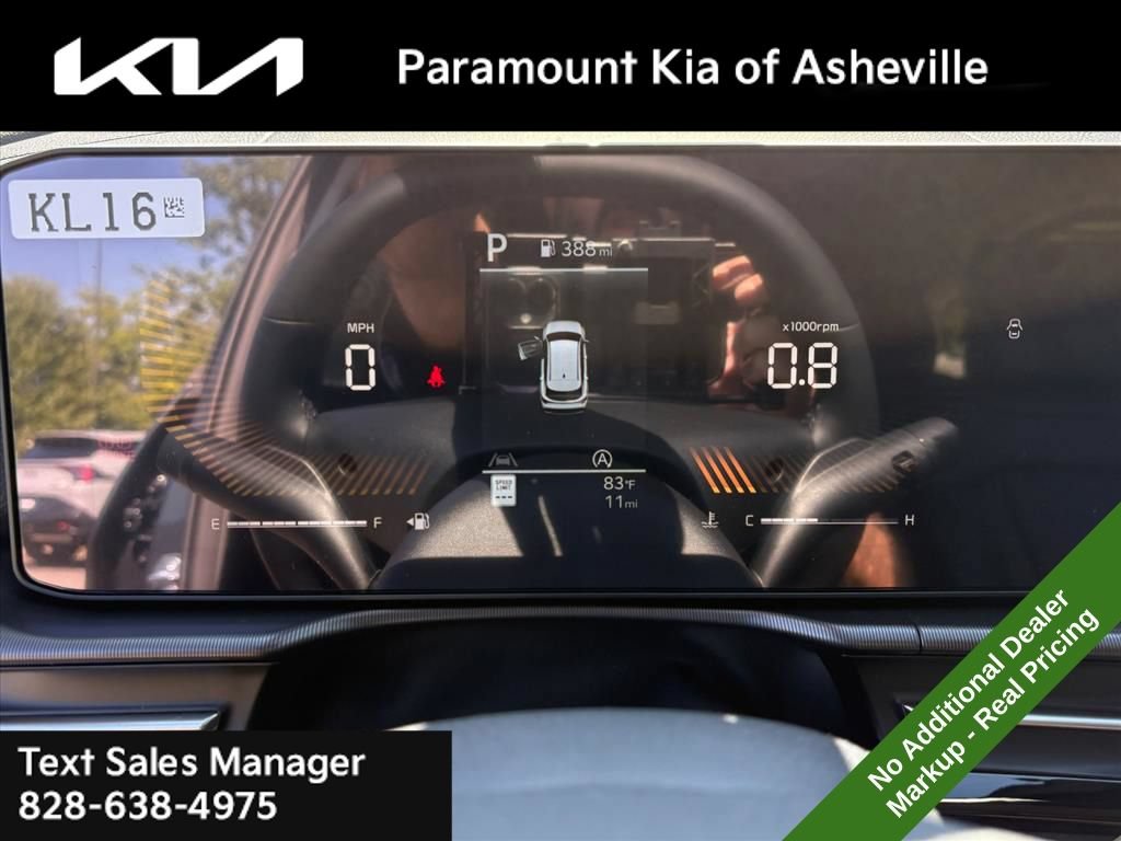 New 2026 Kia Sportage EX FWD image 8