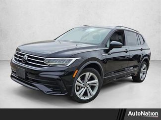 Used 2023 Volkswagen Tiguan SE R-Line video 1
