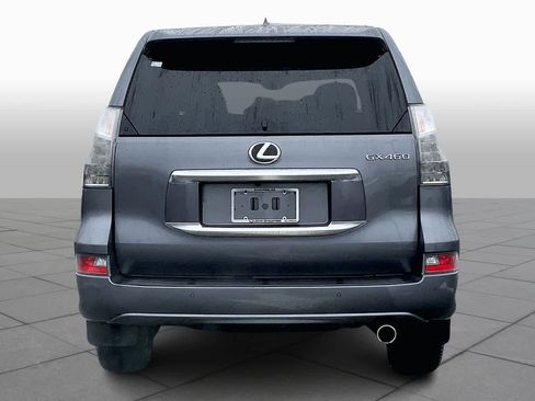 Used 2022 Lexus GX 460 Premium w/ Premium Package image 4