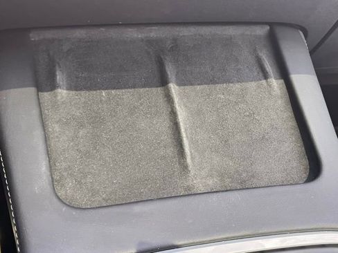 Used 2024 Tesla Model Y Performance image 19