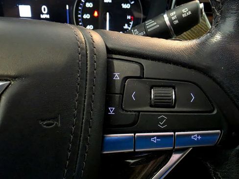Used 2021 Cadillac XT6 Premium Luxury w/ Platinum Package AWD/4WD image 29