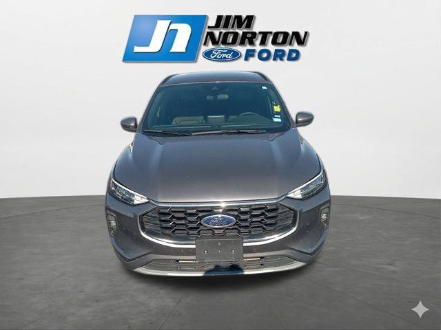 Used 2025 Ford Escape ST-Line Select AWD/4WD image 3