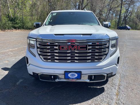 Used 2024 GMC Sierra 1500 Denali image 8