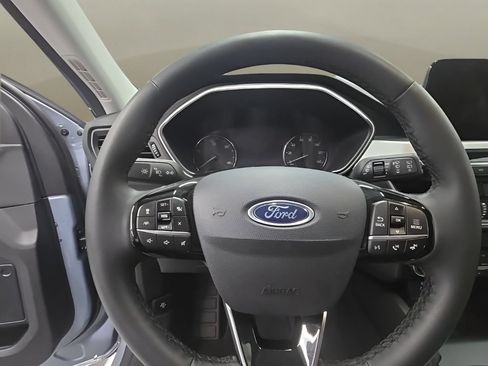 Used 2022 Ford Escape SE w/ Cold Weather Package FWD image 30
