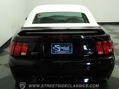 Used 2000 Ford Mustang GT RWD image 9