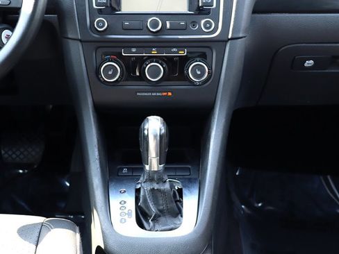 Used 2012 Volkswagen Jetta TDI FWD image 16