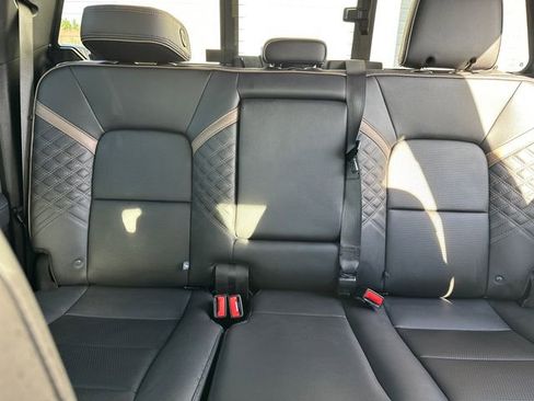 Used 2024 GMC Canyon Denali image 35