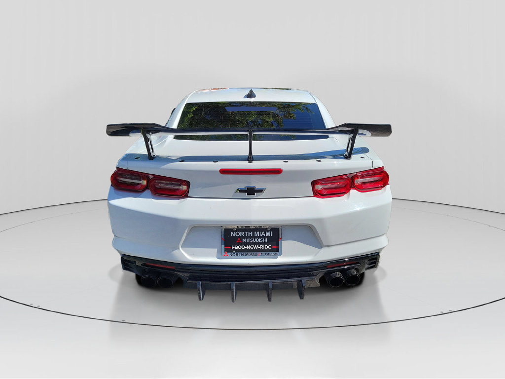 Used 2024 Chevrolet Camaro LT RWD image 6