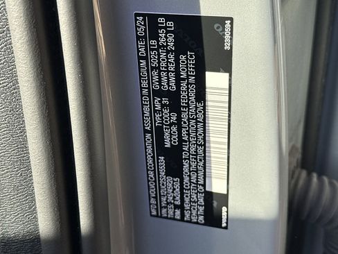 New 2025 Volvo XC40 B5 Plus w/ Climate Package image 35