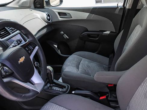 Used 2020 Chevrolet Sonic LT FWD image 17