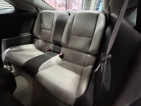 Used 2010 Chevrolet Camaro SS w/ LPO, Ground Effects Package image 7