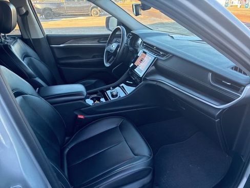 Used 2021 Jeep Grand Cherokee L Limited AWD/4WD image 33