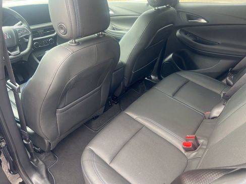 Used 2025 Buick Encore GX Sport Touring w/ Comfort Package FWD image 15