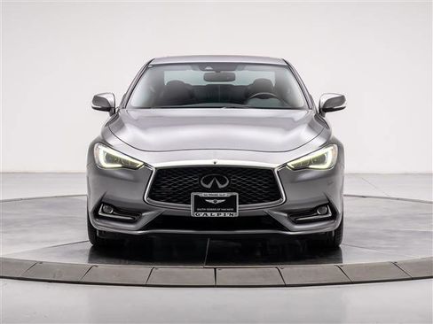 Used 2019 INFINITI Q60 3.0t Luxe w/ Essential Package RWD image 8