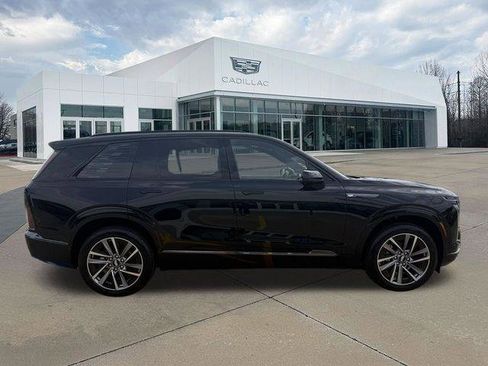 New 2026 Cadillac Vistiq Sport w/ LPO, Floor Liner Package image 2