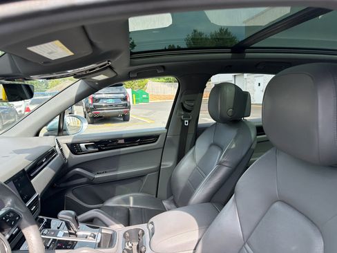 Used 2019 Porsche Cayenne AWD/4WD image 8