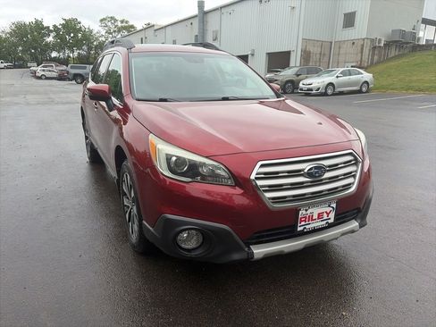 Used 2016 Subaru Outback 2.5i Limited AWD/4WD image 11