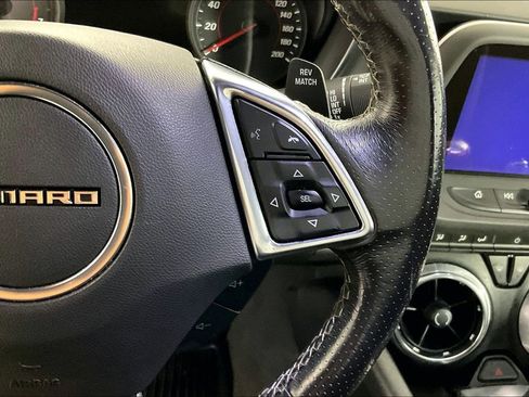 Used 2019 Chevrolet Camaro SS image 27