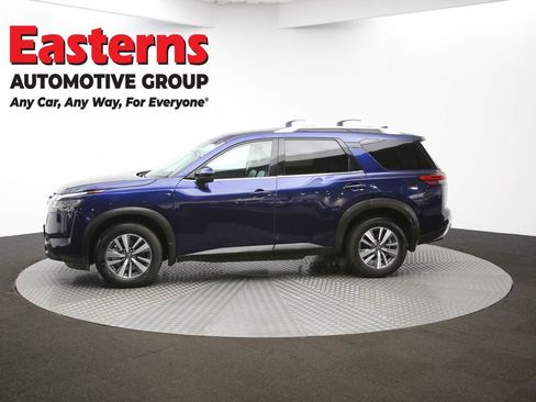 Used 2024 Nissan Pathfinder SL image 59