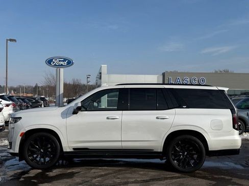 Used 2023 Cadillac Escalade Sport Platinum w/ LPO, ONYX Package image 55