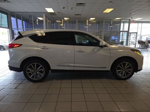 Used 2023 Acura RDX w/ Technology Package image 9