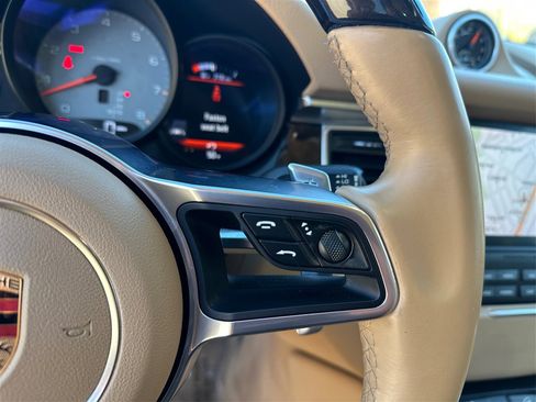 Used 2017 Porsche Macan S w/ Dark Walnut Interior Package image 36