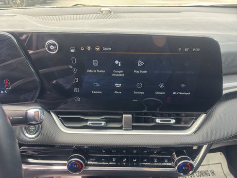 Certified 2025 Chevrolet Equinox LT w/ Convenience Package II image 17