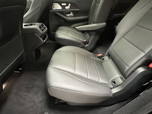 Certified 2023 Mercedes-Benz GLS 450 4MATIC image 26