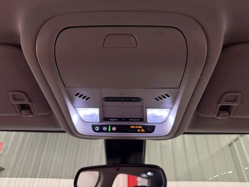 Used 2021 GMC Terrain SLT FWD image 35