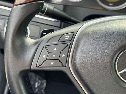 Used 2012 Mercedes-Benz E 350 Cabriolet image 22