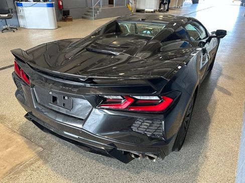 Used 2023 Chevrolet Corvette Stingray Premium Conv w/ Z51 Performance Package RWD image 3