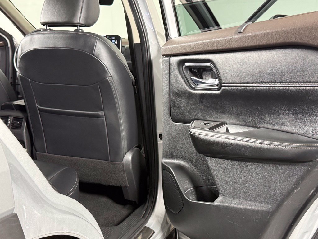 Certified 2023 Nissan Rogue SL w/ SL Premium Package FWD image 33