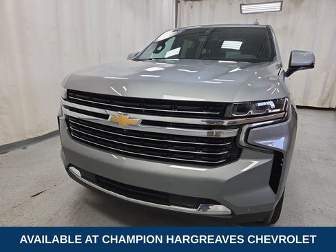 Used 2024 Chevrolet Suburban LT w/ LT Signature Plus Package AWD/4WD image 39