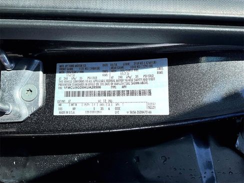 Used 2019 Ford Escape SE image 28