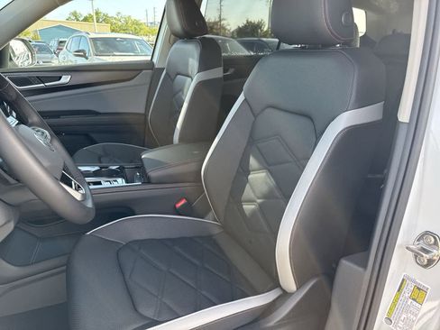 New 2026 Volkswagen Atlas Peak Edition AWD/4WD image 15