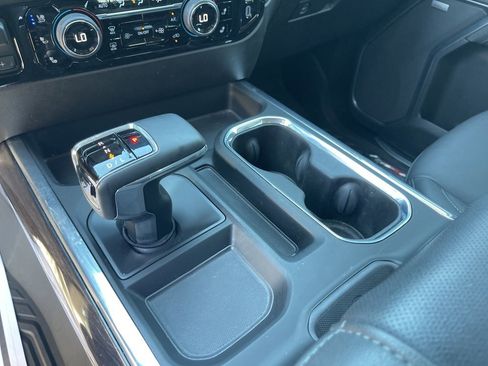 Certified 2025 Chevrolet Silverado 1500 LTZ w/ LTZ Premium Package image 32