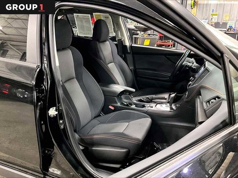 Certified 2022 Subaru Crosstrek 2.0i Premium w/ Moonroof Package image 8