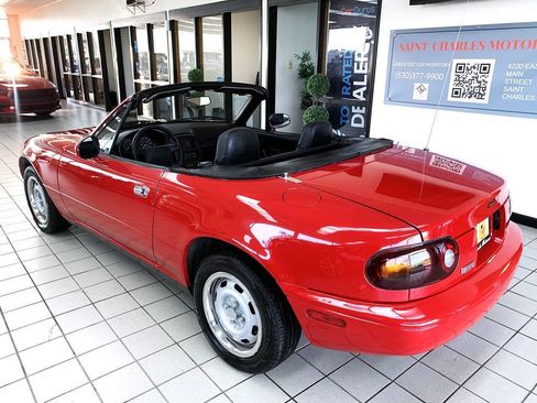 Used 1996 MAZDA MX-5 Miata RWD image 8