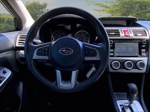 Used 2016 Subaru Crosstrek 2.0i Premium w/ Moonroof Package AWD/4WD image 8