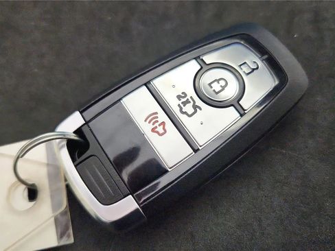 Used 2025 Ford Mustang Coupe RWD image 20